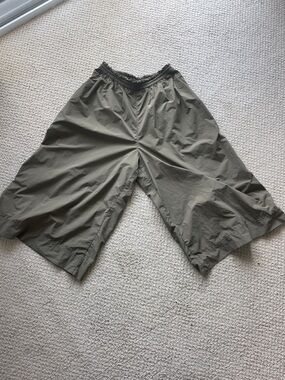 Uniqlo Wide-Leg Olive Green Pants